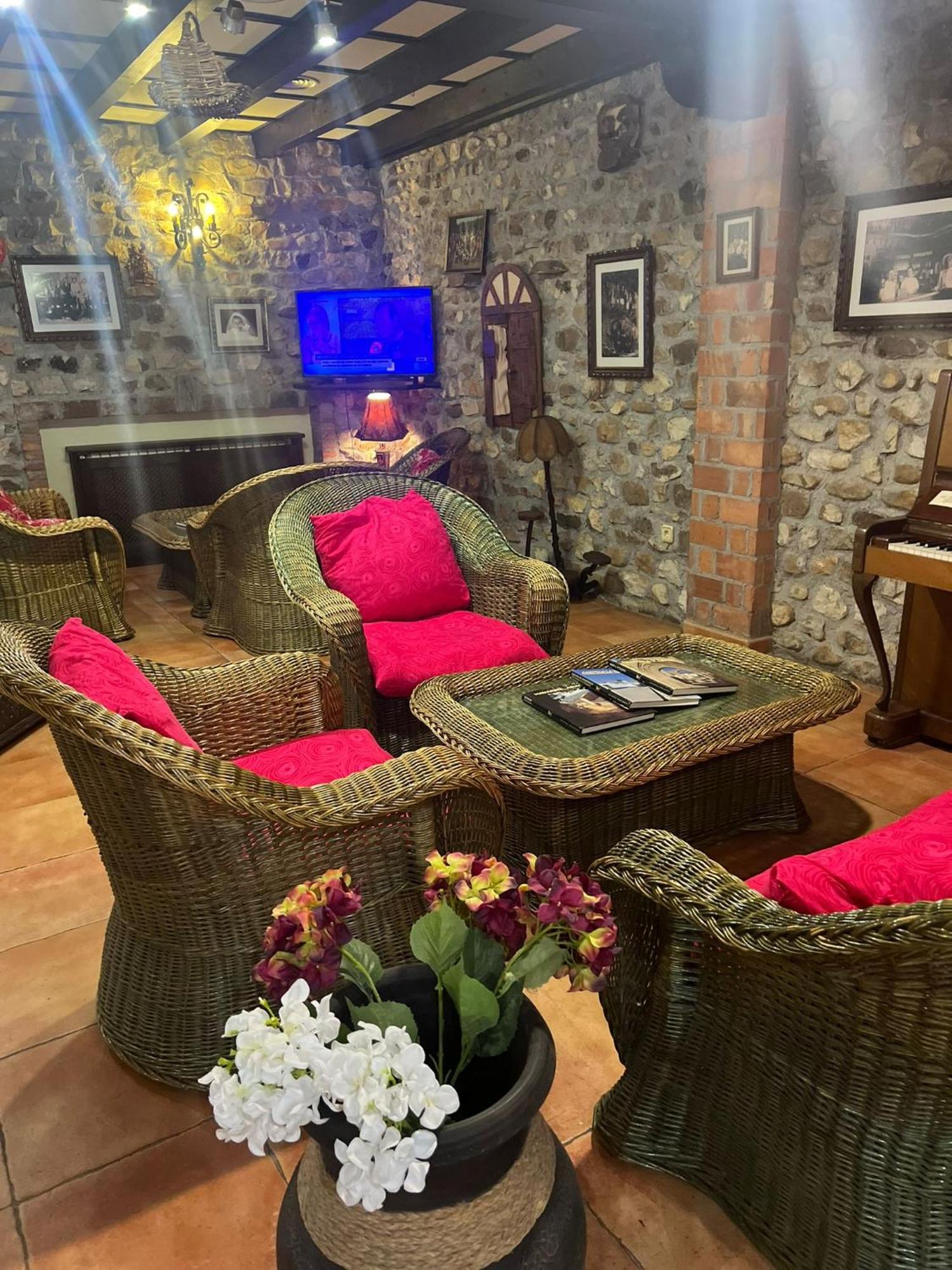 Hotel El Bricial Soto De Cangas Bagian luar foto